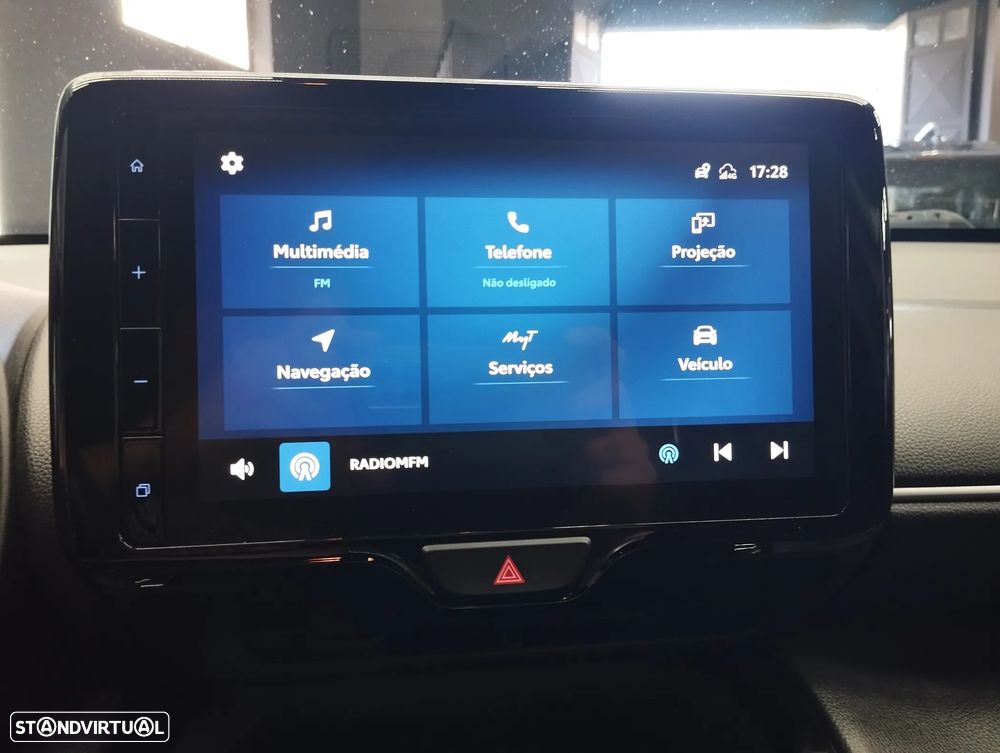 Toyota Yaris Cross 1.5 HDF Square Collection - 29
