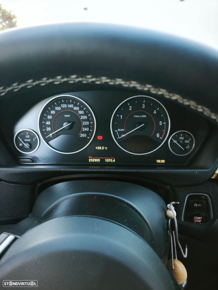 BMW 318 d Auto - 9