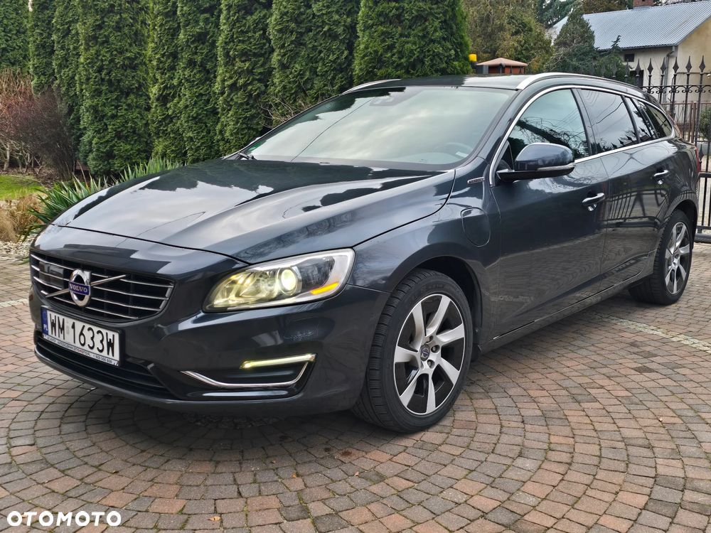 Volvo V60 D6 AWD Plug-in Hybrid Summum