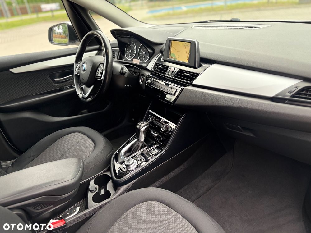 BMW Seria 2 218d Sport-Aut Advantage - 6