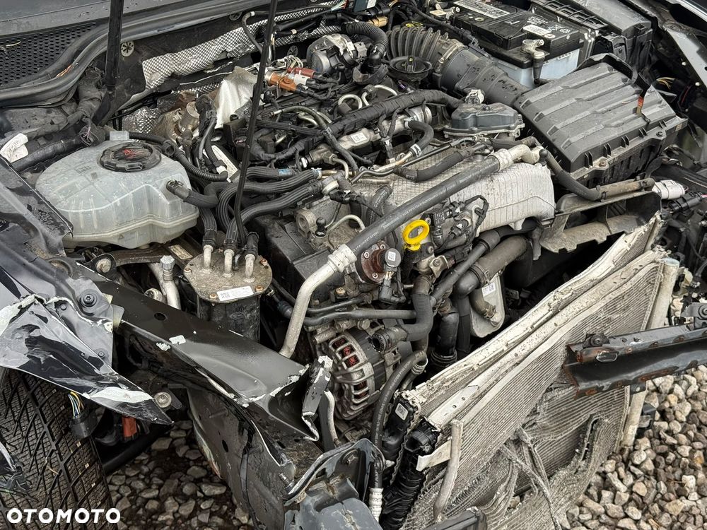 Volkswagen Passat 2.0 TDI Elegance DSG - 7