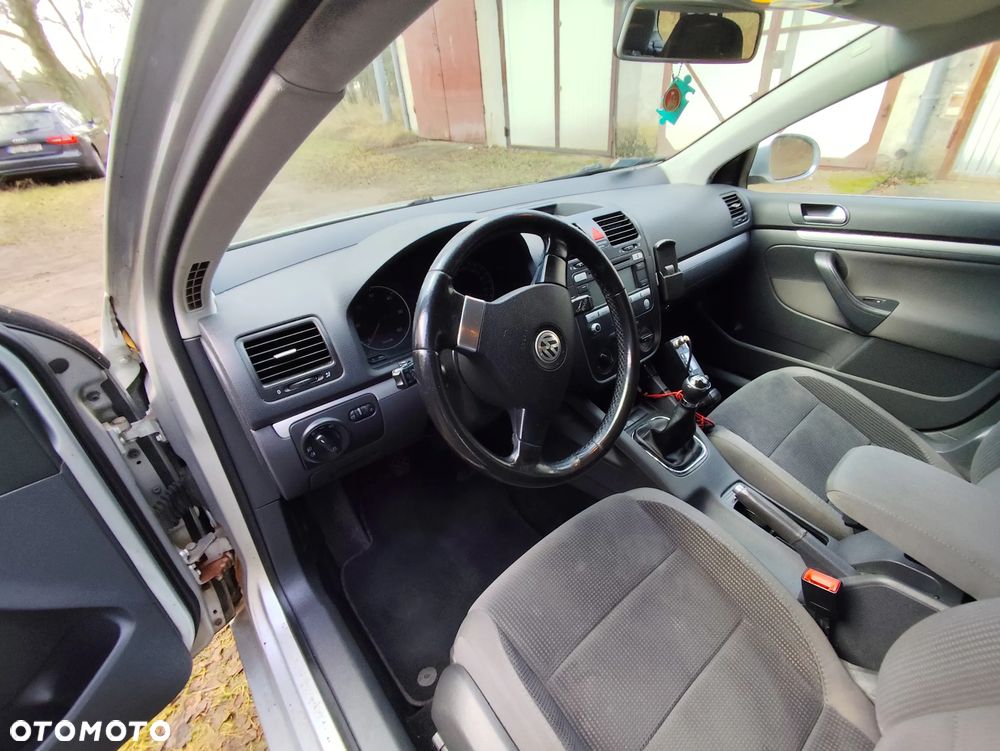 Volkswagen Golf 2.0 TDI Comfortline - 20