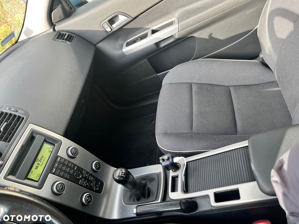 Volvo C30 1.8 Momentum - 7