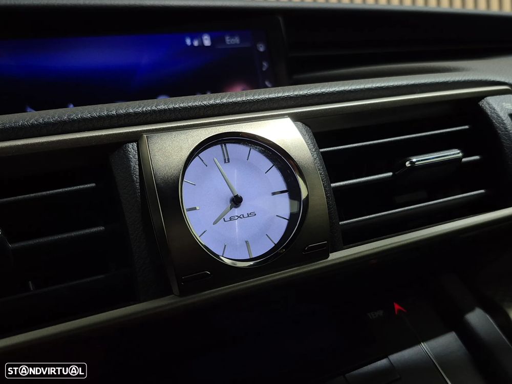 Lexus IS 200 t SPORT - 14