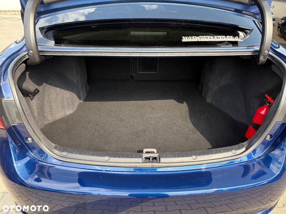 Toyota Avensis 1.8 Premium MS - 34