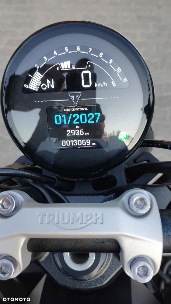 Triumph Trident - 14
