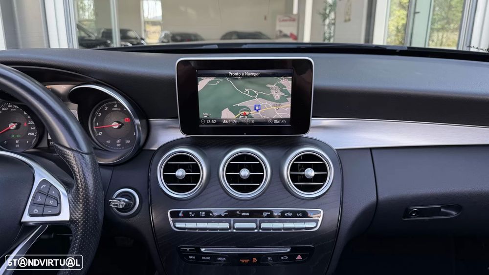 Mercedes-Benz C 180 Cabrio AMG Line - 10