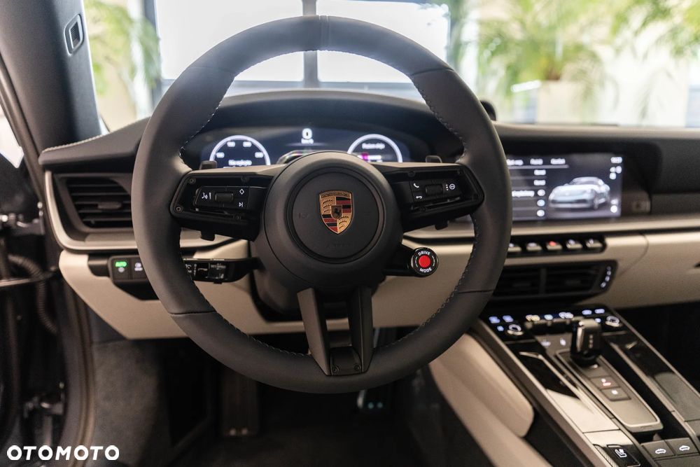 Porsche 911 Targa 4S - 14