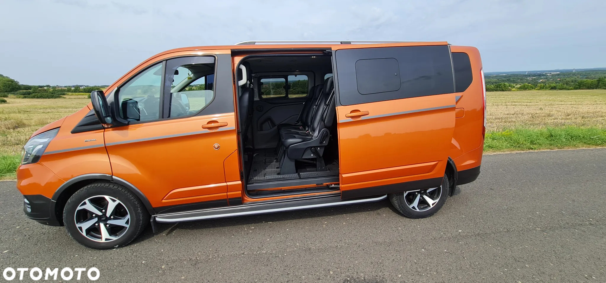 Ford Tourneo Custom 320 L2H1 VA Autm Active - 4