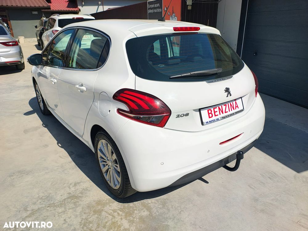 Peugeot 208 PureTech 110 Stop & Start EAT6 Allure - 23