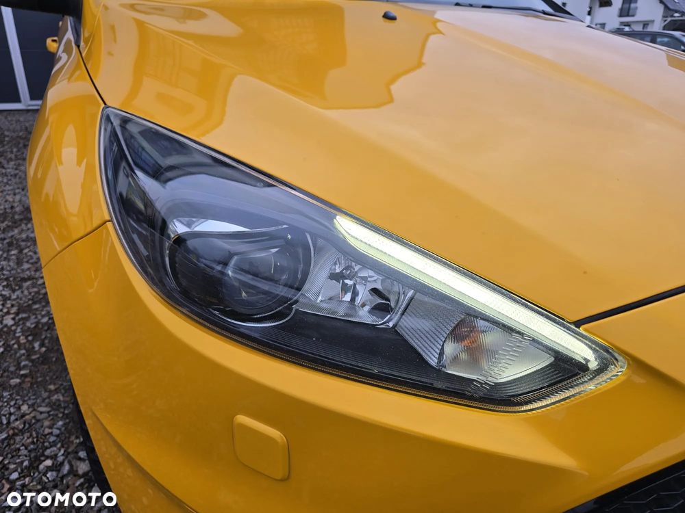 Ford Focus 2.0 EcoBoost ST mit Leder-Sport-Paket - 24