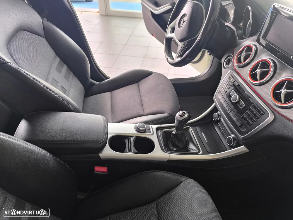Mercedes-Benz GLA 200 CDi Style - 21