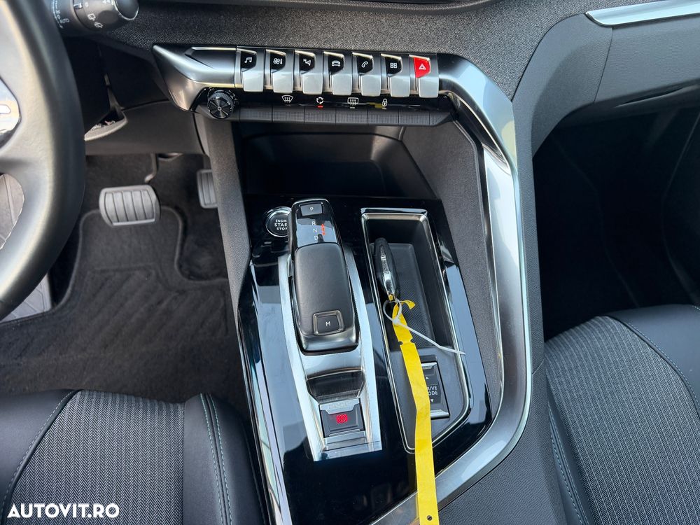 Peugeot 3008 BlueHDi 130 Stop & Start EAT8 Roadtrip - 22