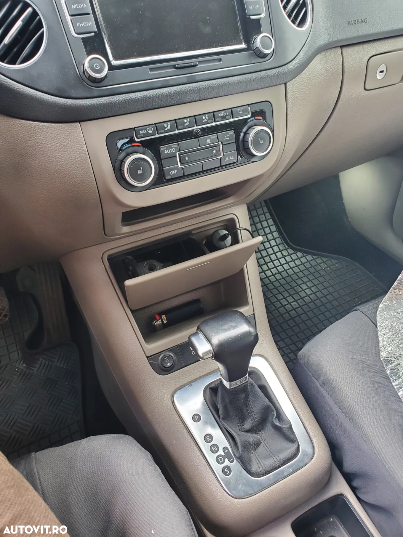 Volkswagen Golf Plus 1.6 TDI DPF Comfortline DSG - 7