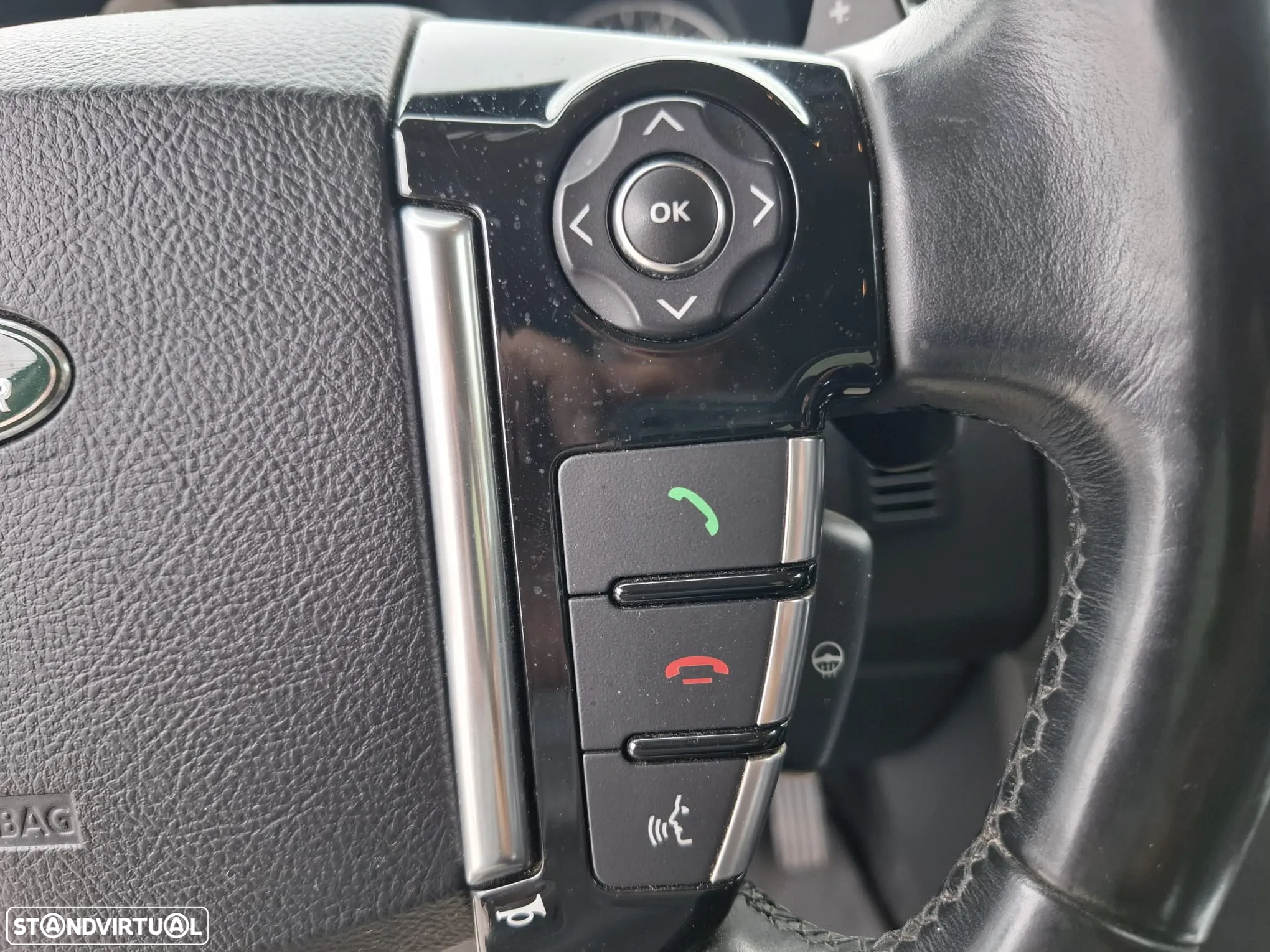 Land Rover Discovery SD V6 HSE - 30