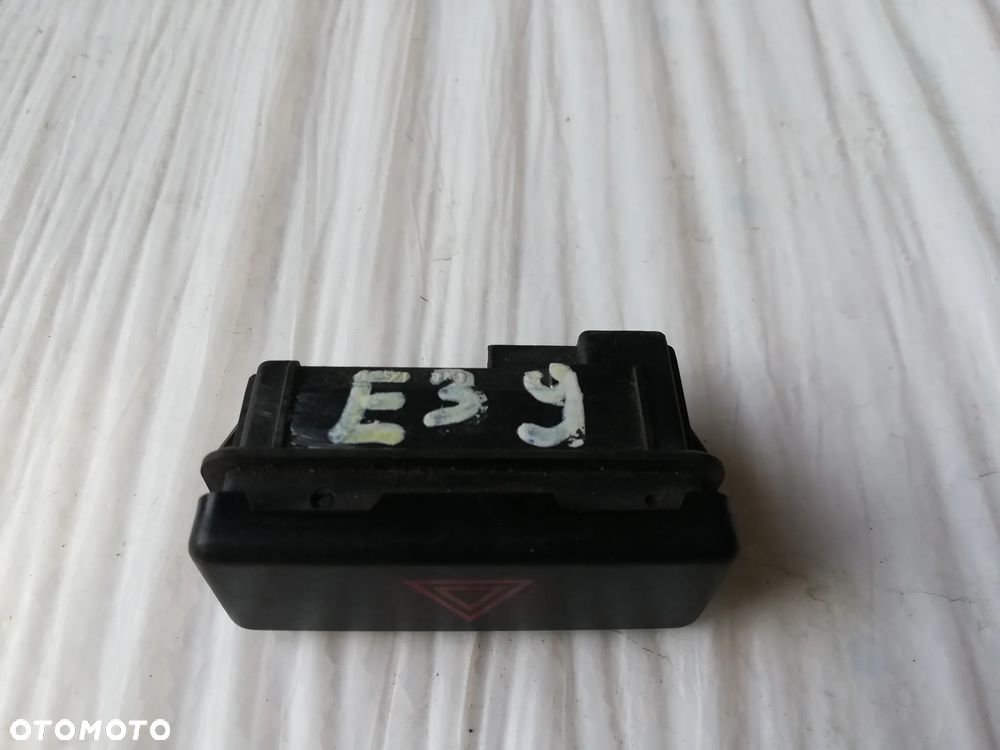 BMW E39 E38 PRZEŁĄCZNIK PANEL ŚWIATEŁ AWARYJNYCH AWARYJNY 8350947 - 2