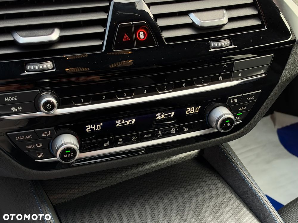 BMW Seria 5 540i xDrive mHEV M Sport sport - 23