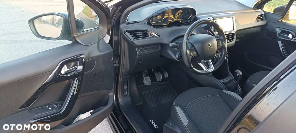 Peugeot 208 1.2 VTi Style - 19