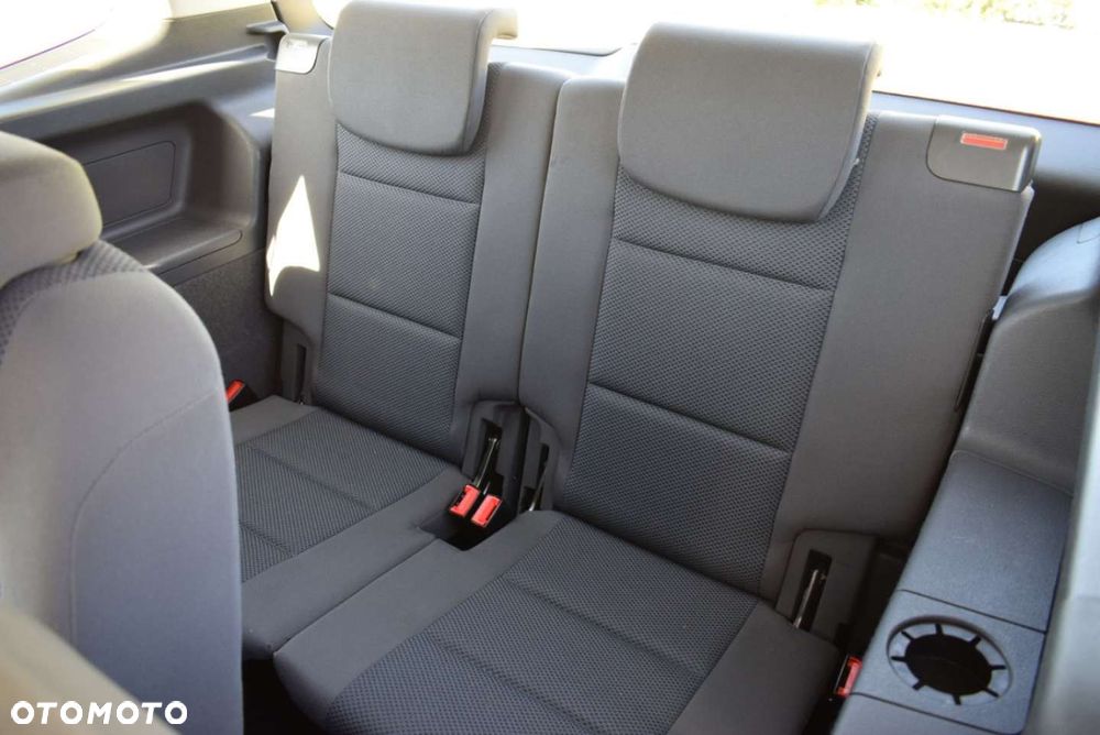 Volkswagen Touran - 20
