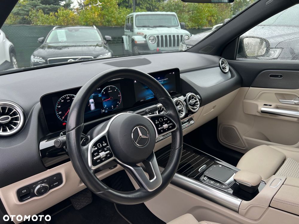 Mercedes-Benz GLA 180 d 8G-DCT Special Edition - 7