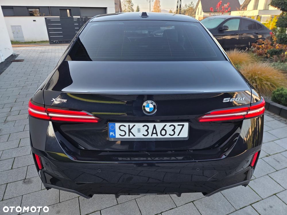 BMW Seria 5 520d xDrive mHEV M Sport - 8