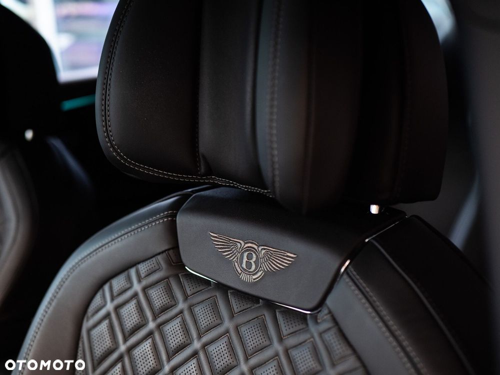 Bentley Flying Spur - 17