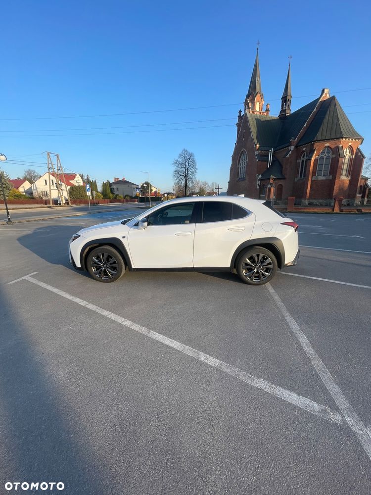 Lexus UX 200 GPF F Sport Design+ 2WD - 11