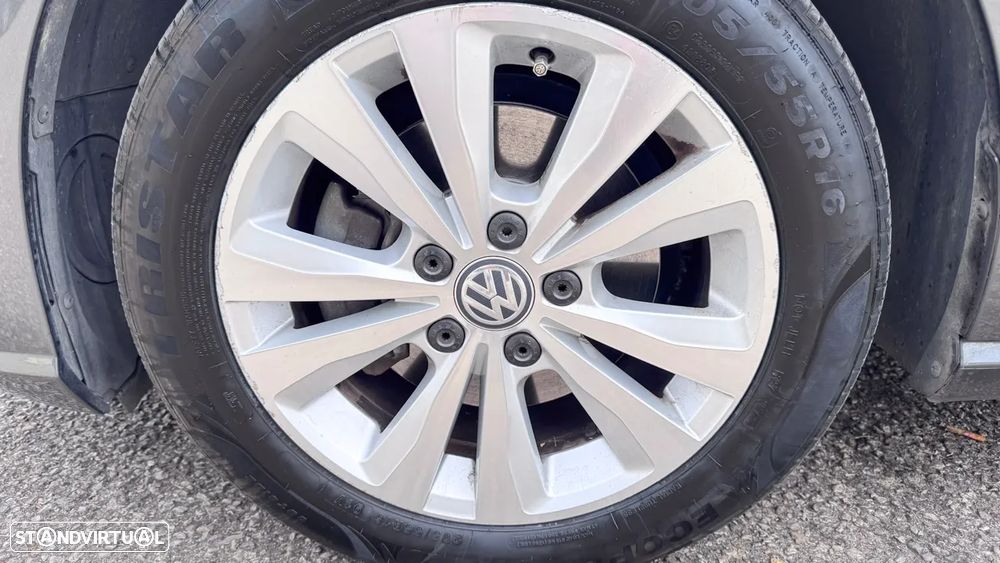 VW Golf 1.6 TDI Confortline - 21
