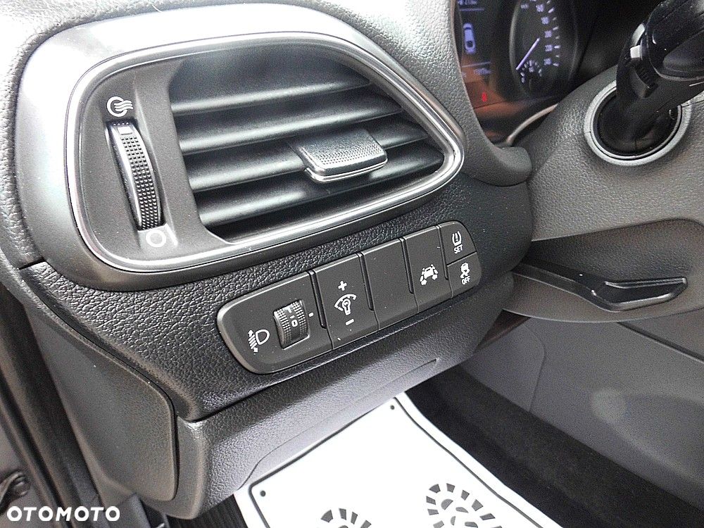 Hyundai i30 1.6 CRDI Premium DCT - 22