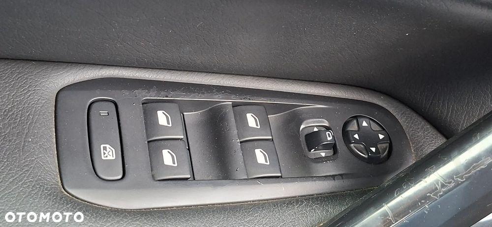 Peugeot 308 1.6 BlueHDi Business Line S&S - 24