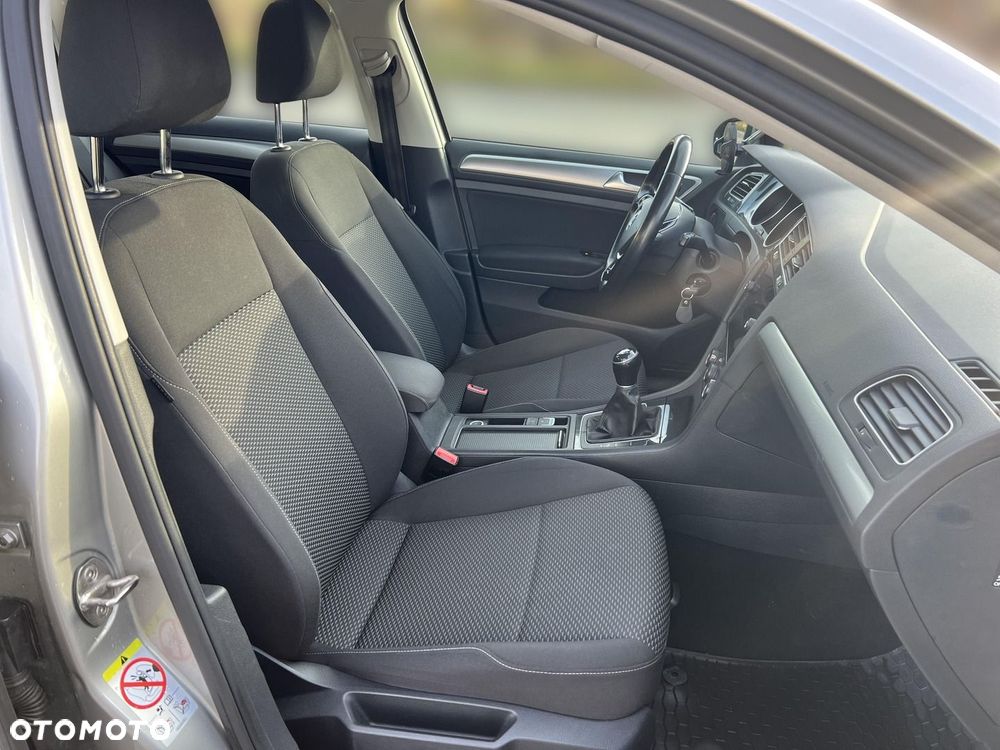 Volkswagen Golf Variant - 15