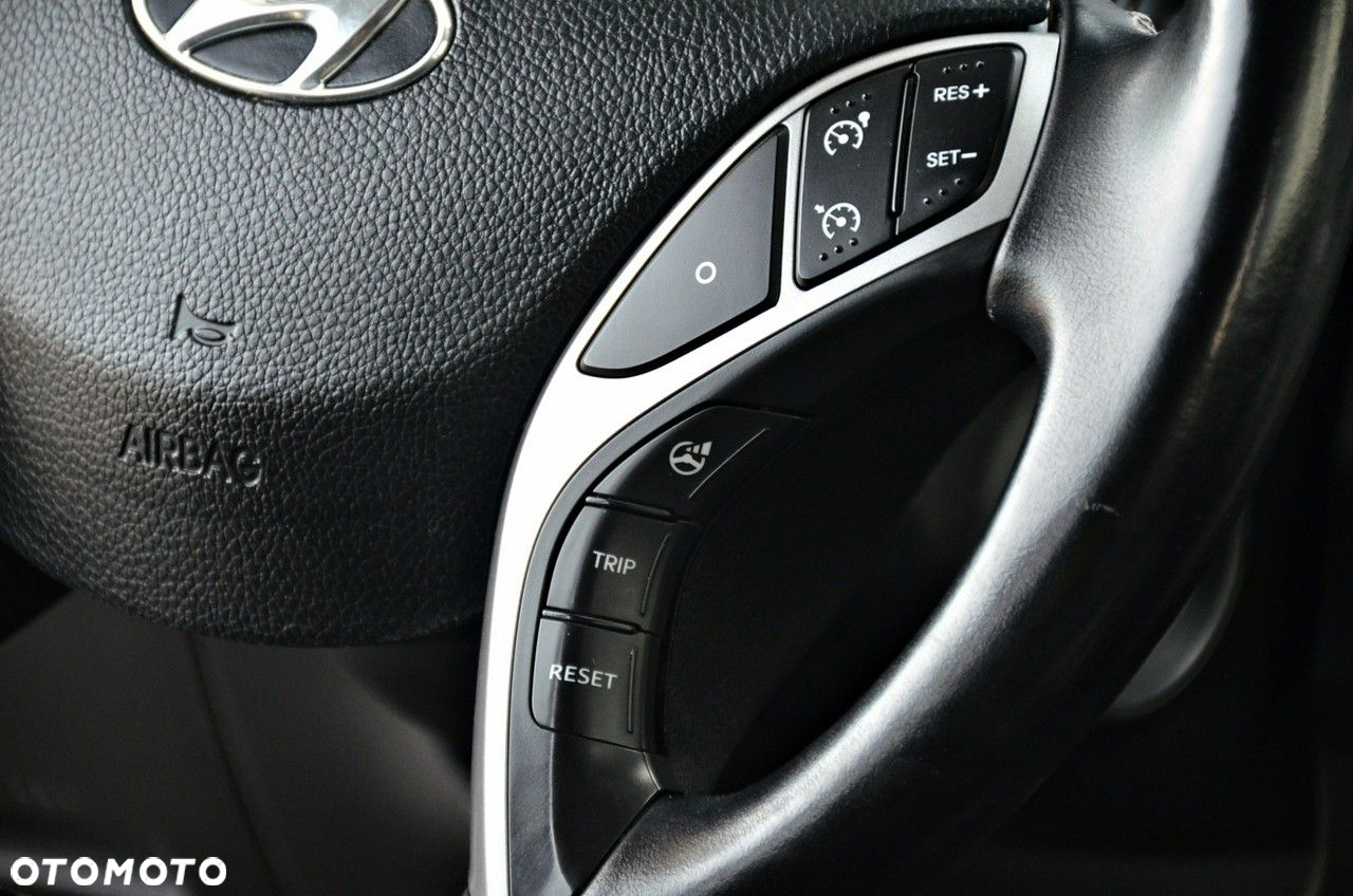 Hyundai i30 - 21