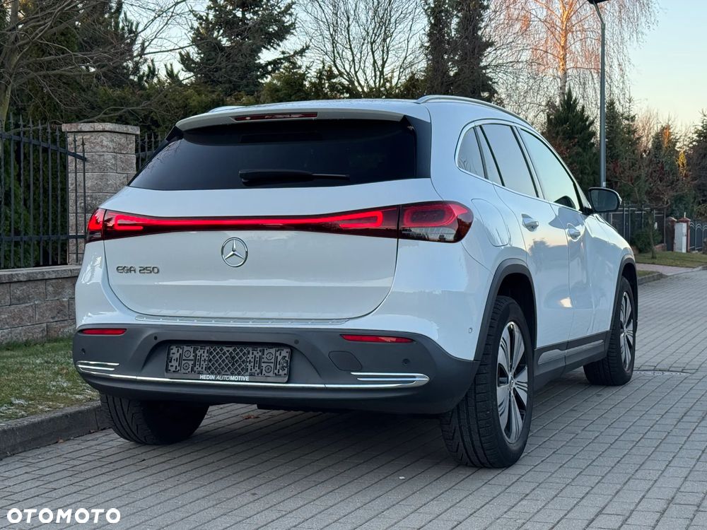 Mercedes-Benz EQA 250+ Electric Art - 7