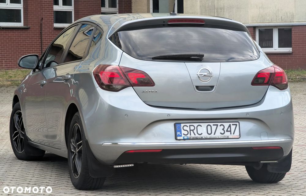 Opel Astra 1.4 T Sport - 24