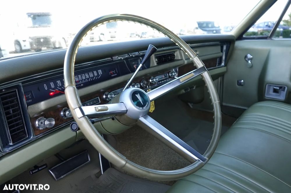 Pontiac Bonneville - 27