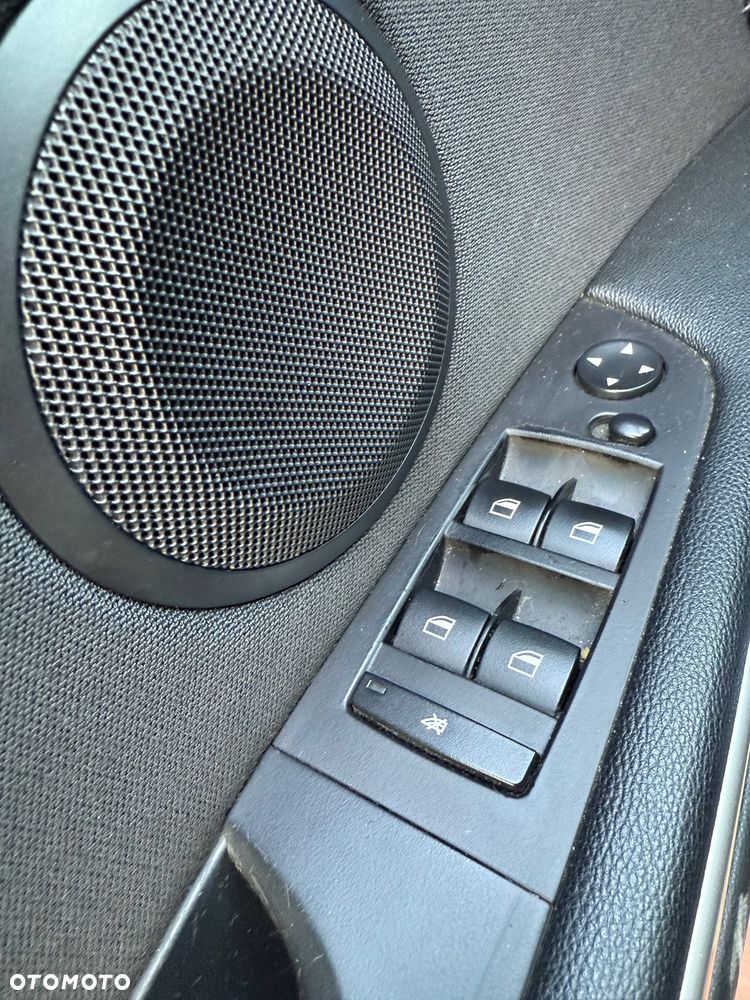 BMW Seria 3 318d - 9