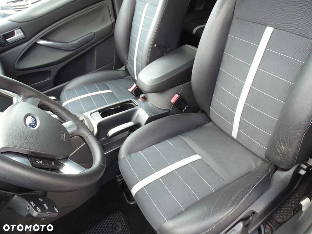 Ford Kuga 2.0 TDCi 4x4 White Magic - 26