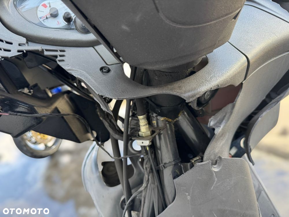 Piaggio X8 - 16
