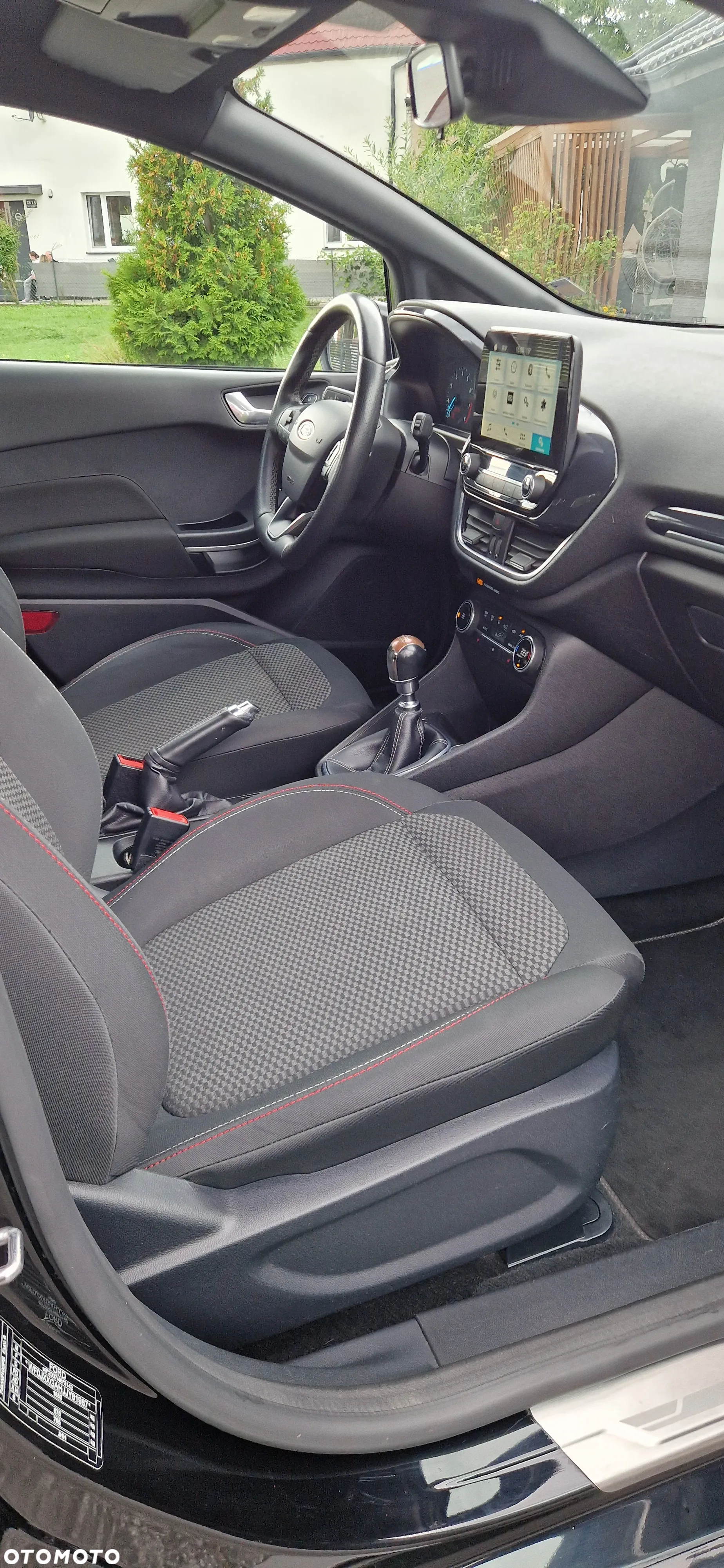 Ford Fiesta 1.0 EcoBoost Start-Stop ST-LINE - 36