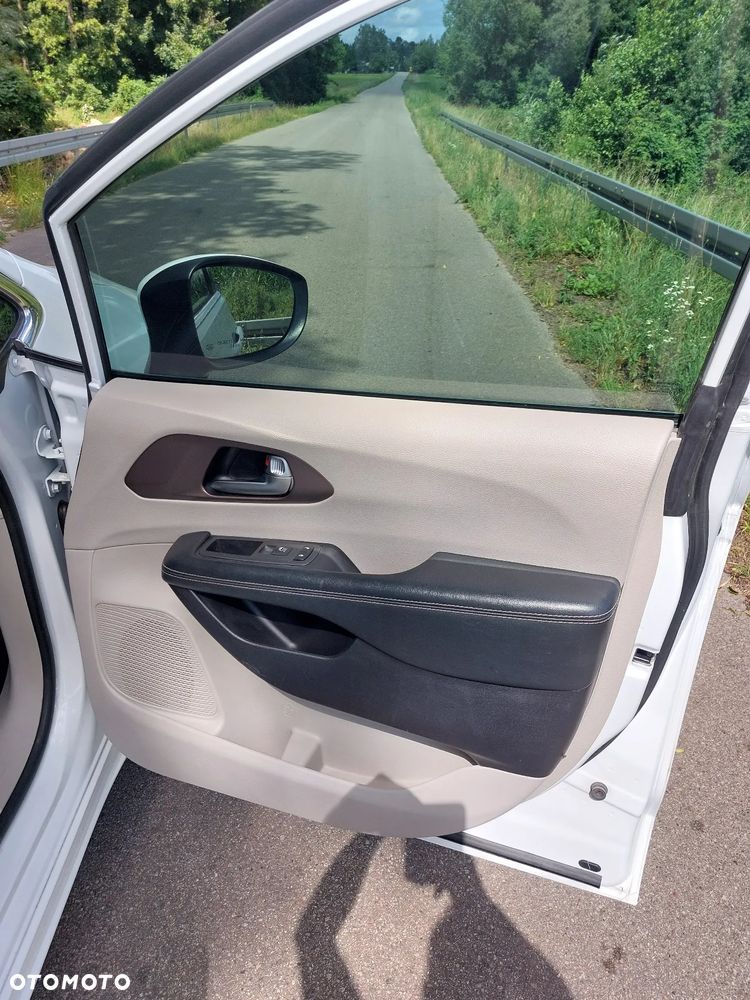 Chrysler Pacifica - 24