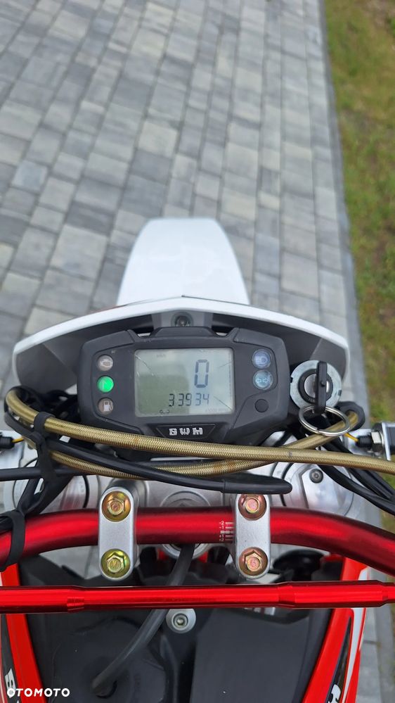 SWM RS 125 R - 11