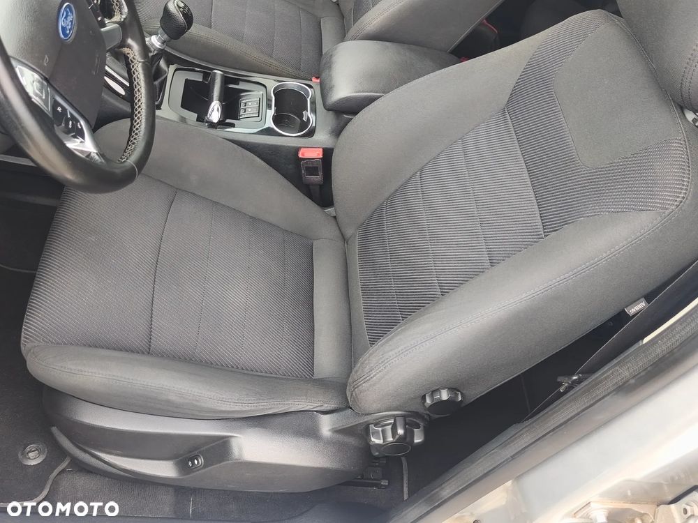 Ford Galaxy 2.0 TDCi Titanium - 27