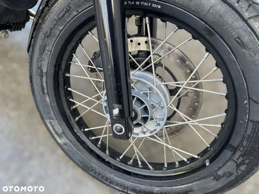 Moto Guzzi V7 - 8