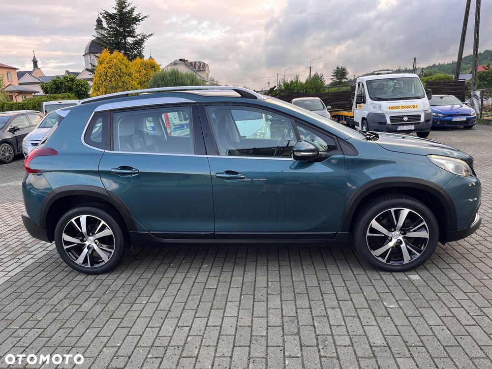 Peugeot 2008 1.2 PureTech GT Line S&S EAT8 - 6