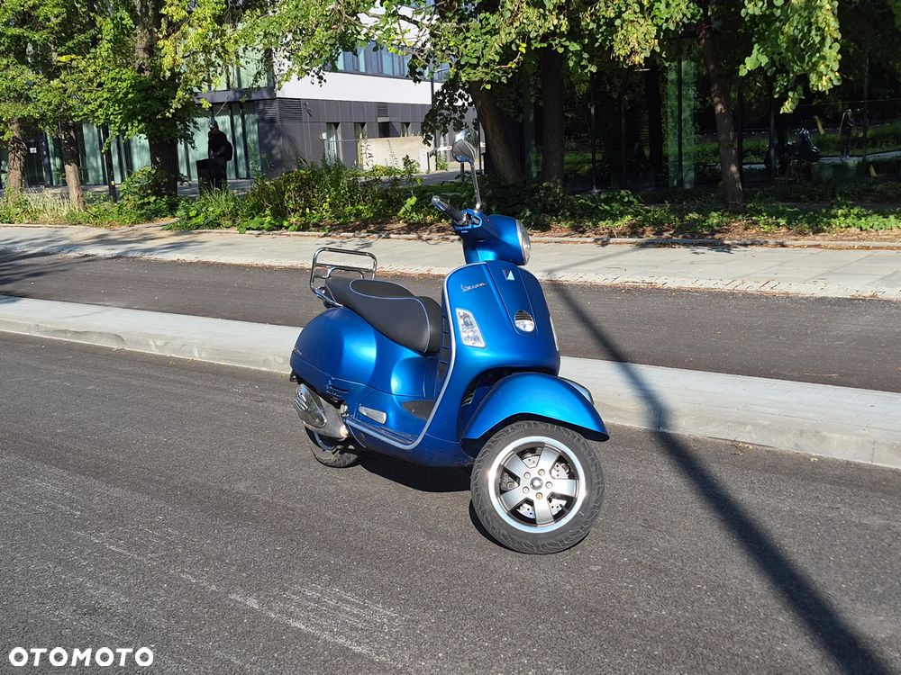 Vespa GTS - 1