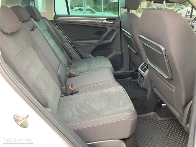 VW Tiguan 2.0 TDI R-Line DSG 4Motion - 44