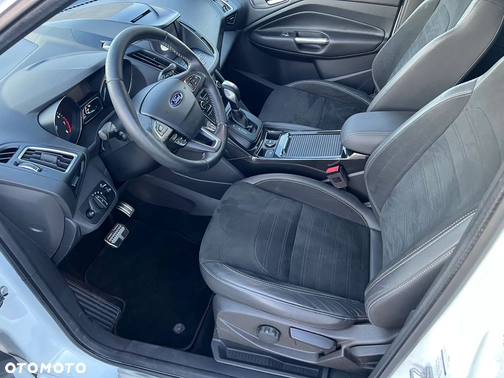 Ford Kuga 1.5 EcoBoost 4x4 ST-Line - 11