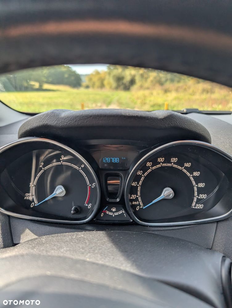 Ford Fiesta - 11