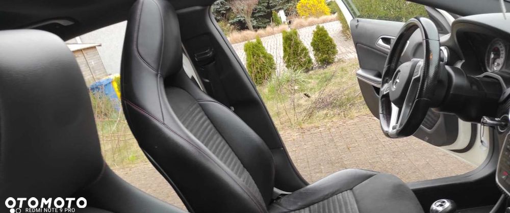 Mercedes-Benz Klasa A 180 CDI AMG Line - 32