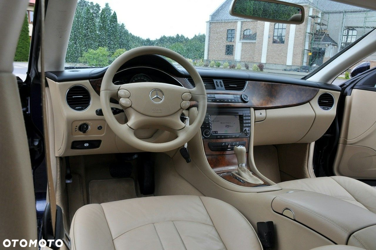 Mercedes-Benz CLS - 31
